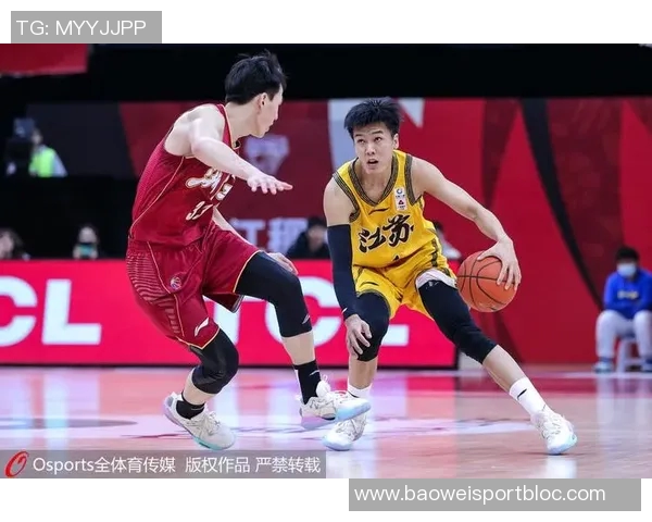 伊森赛前接受妈妈心理辅导命中五记三分助球队获胜表现出色